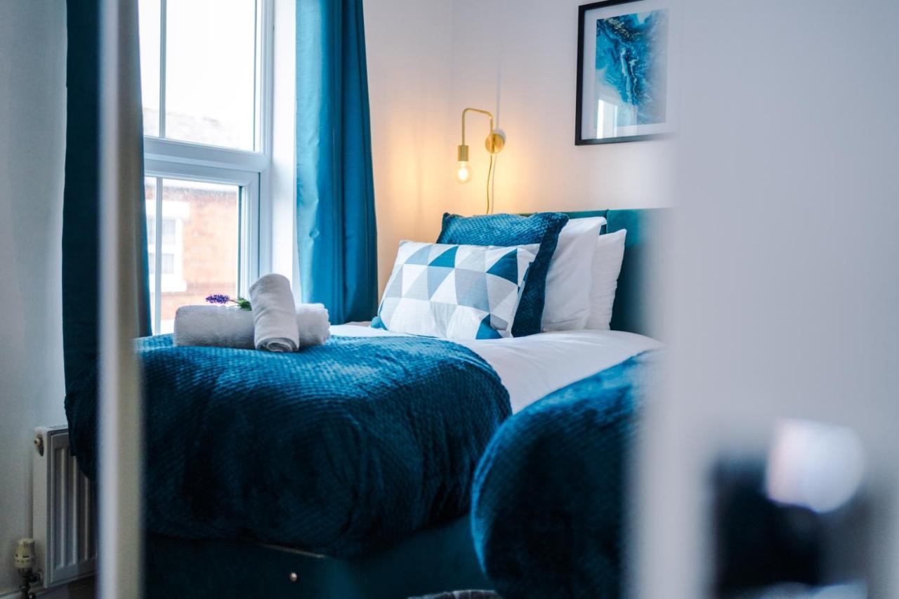 Pristine 2-Bed House In Chester By 53 Degrees Property, Ideal For Families & Small Groups, Great Location - Sleeps 6 Hough Green Exterior foto