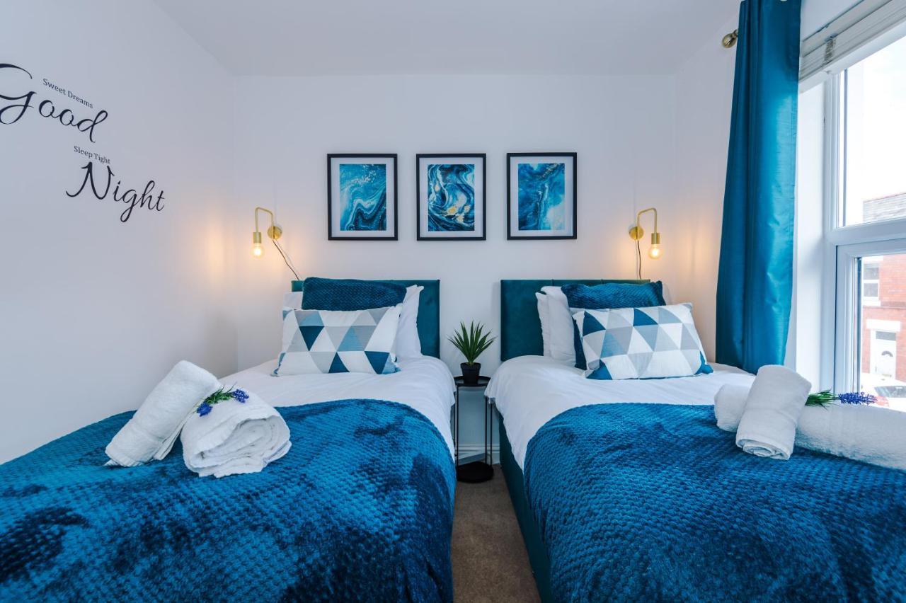 Pristine 2-Bed House In Chester By 53 Degrees Property, Ideal For Families & Small Groups, Great Location - Sleeps 6 Hough Green Exterior foto